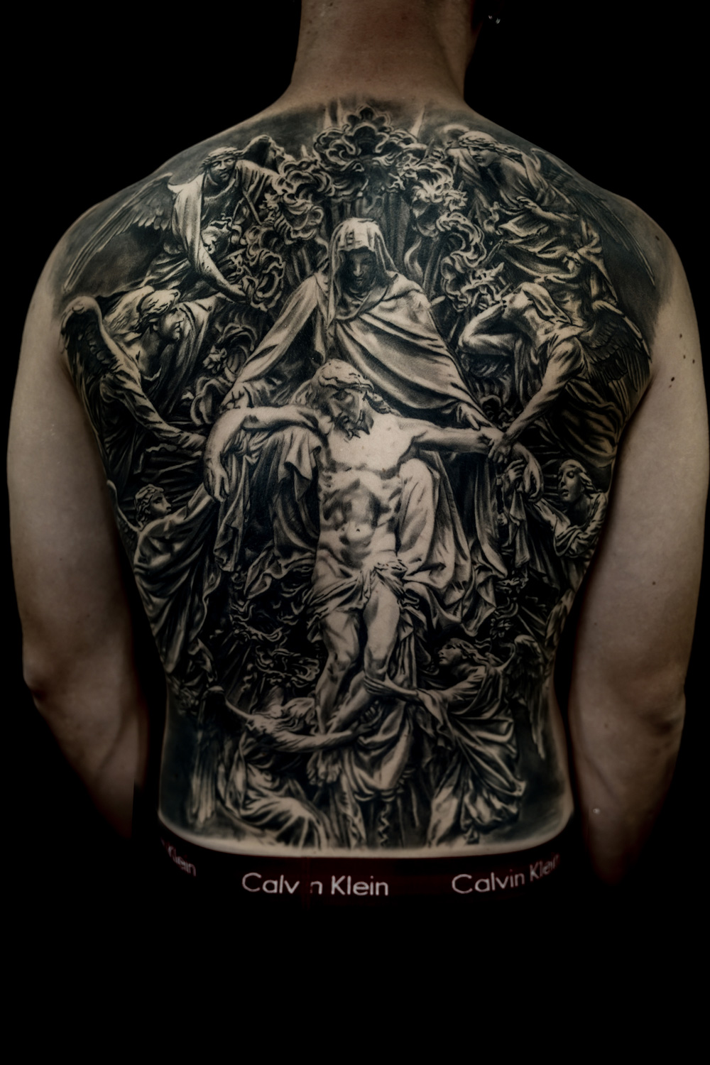 Full backpiece tattoo done on Leon